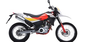 SWM RS 650 R 2017 vs Yamaha XT 660R 2011