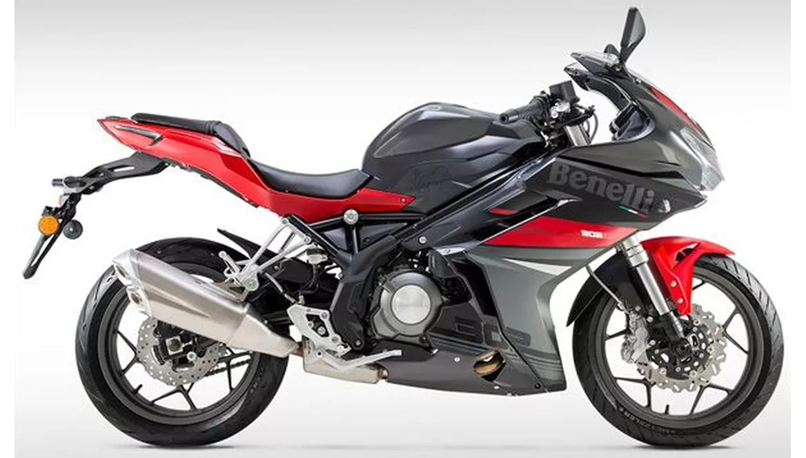 Benelli BN 302 R 2017 Benelli BN 302 R 2017