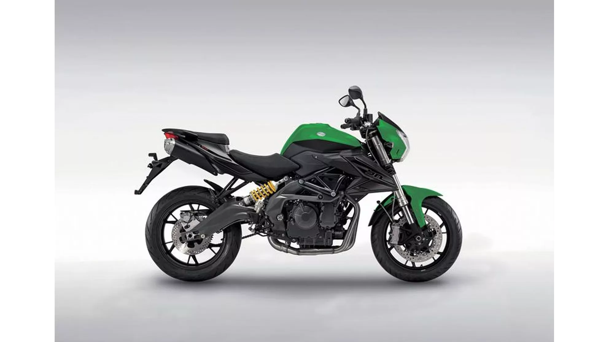 Benelli BN 600i - Image 3 Benelli BN 600i - Image 3