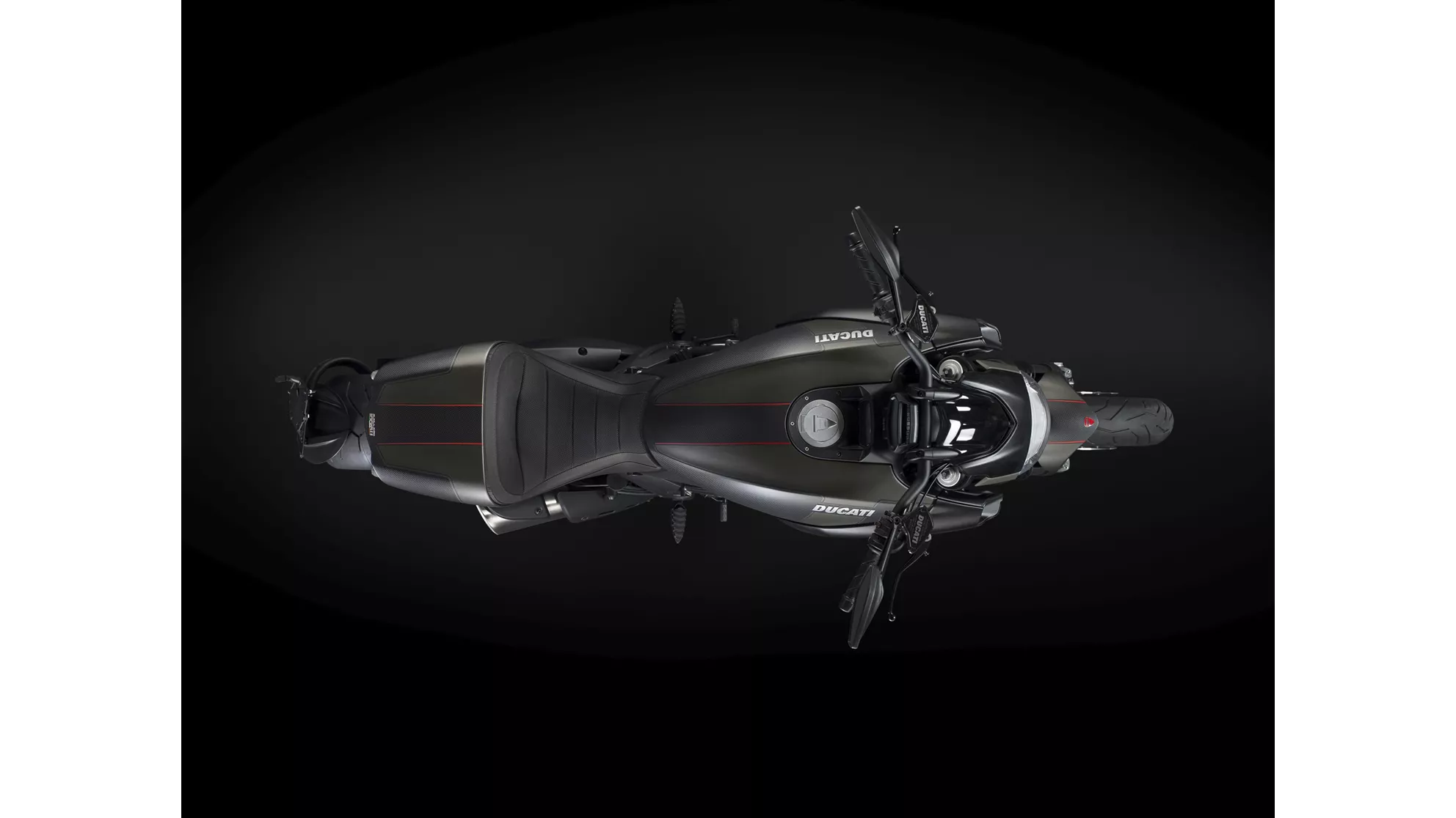 Ducati Diavel Carbon - Image 2 Ducati Diavel Carbon - Image 2