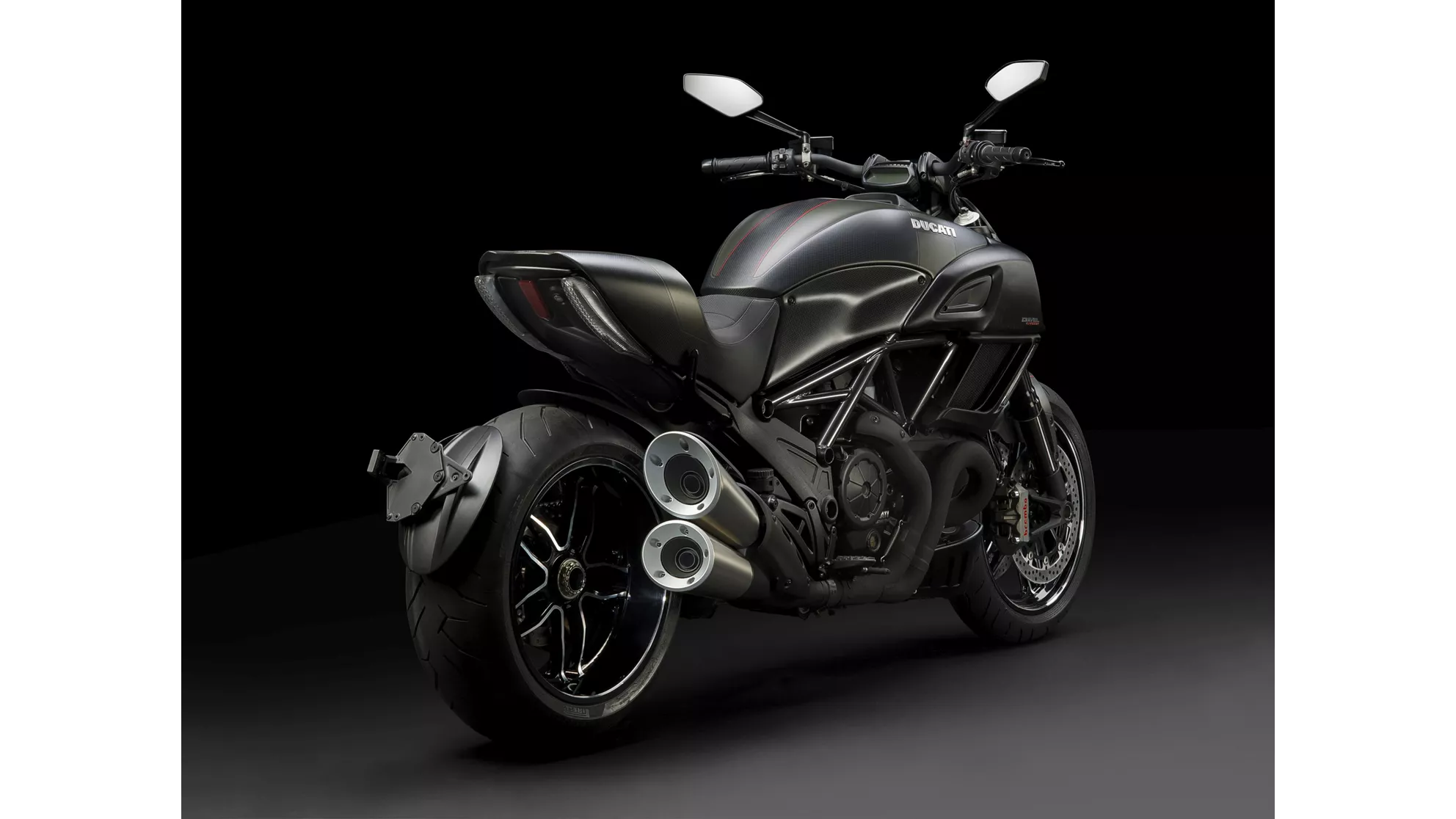 Ducati Diavel Carbon - Image 3 Ducati Diavel Carbon - Image 3