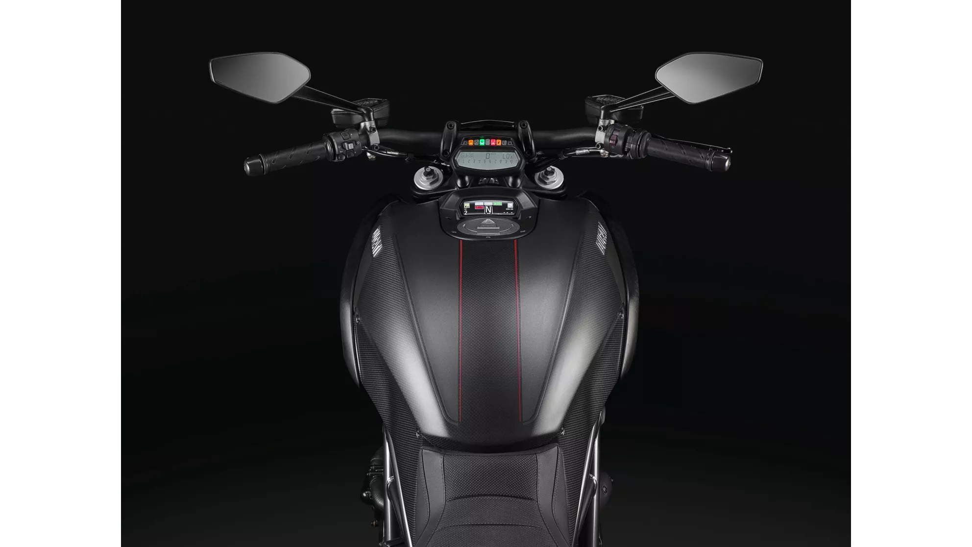 Ducati Diavel Carbon - Image 10 Ducati Diavel Carbon - Image 10