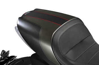 Ducati Diavel Carbon 2017 - Bild 15