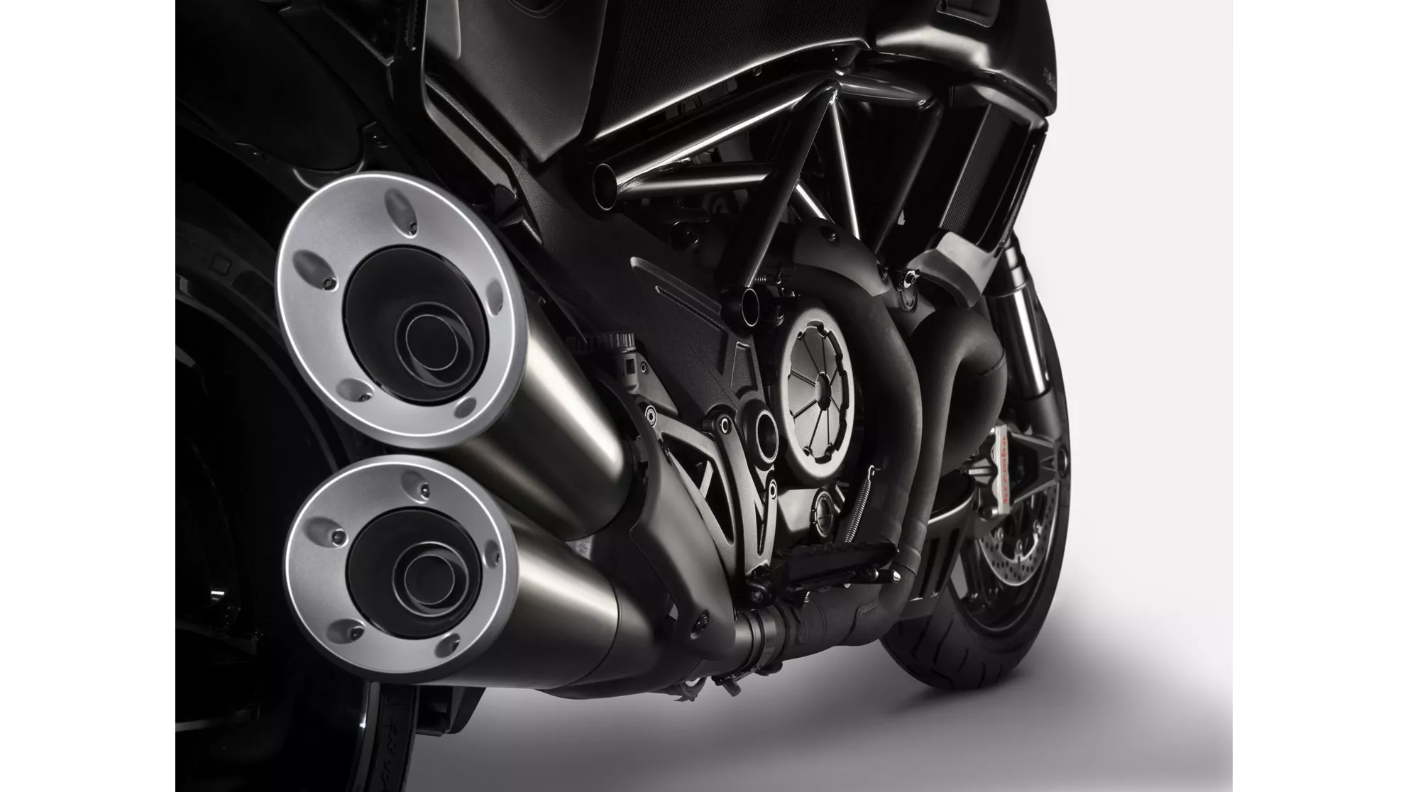 Ducati Diavel Carbon - Image 15 Ducati Diavel Carbon - Image 15