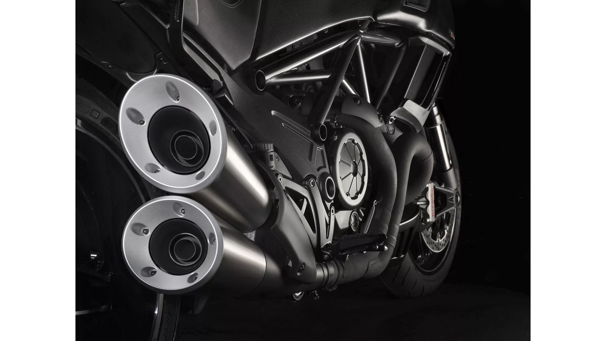 Ducati Diavel Carbon - Image 18 Ducati Diavel Carbon - Image 18