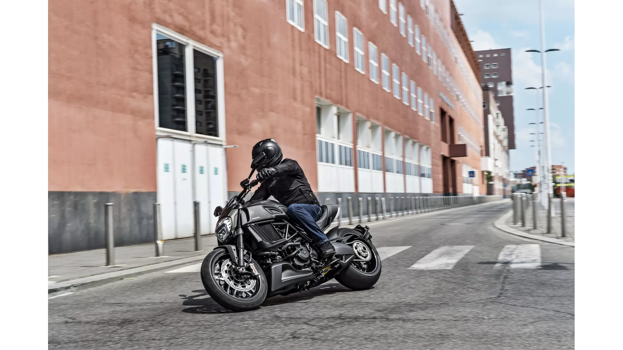 Ducati Diavel Carbon - Image 22 Ducati Diavel Carbon - Image 22