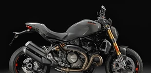 Ducati Monster 1200 S 2017 vs BMW S 1000 R 2016 Ducati Monster 1200 S 2017 vs BMW S 1000 R 2016