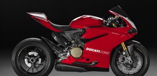 Ducati 1199 Panigale R 2013 vs Ducati Panigale R 2017
