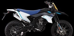 FB Mondial SMX 125i 2017 vs Malaguti Dune 125 Adventure 2023