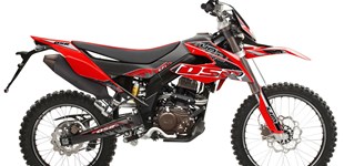 United Motors UM DSR EX 125 2017 vs Yamaha WR 125 R 2014