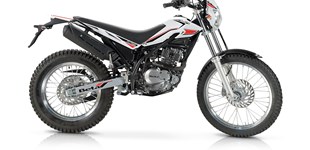 FB Mondial SMX 125i Supermoto 2022 vs Beta Alp 125 2017