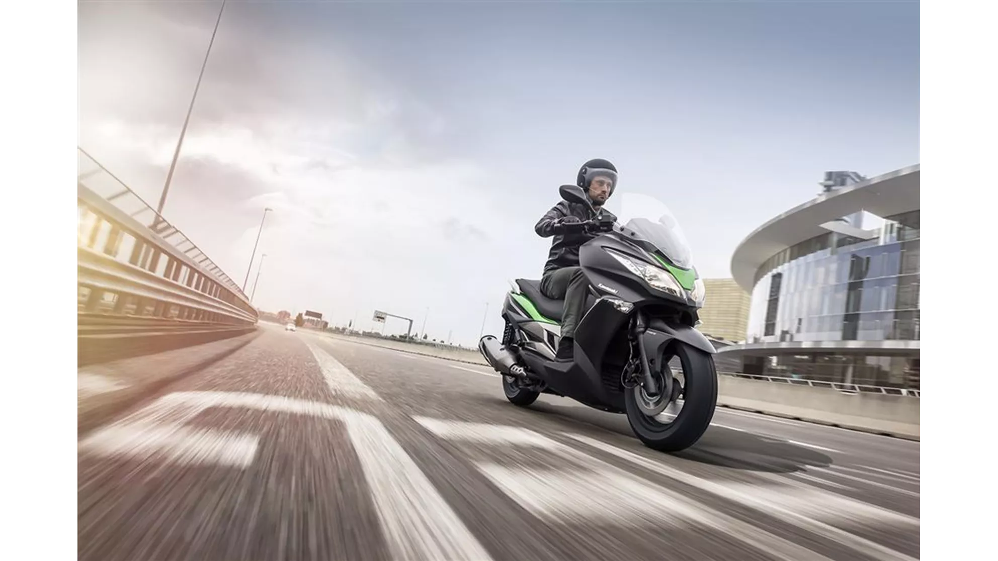 Kawasaki J300 - Image 5 Kawasaki J300 - Image 5