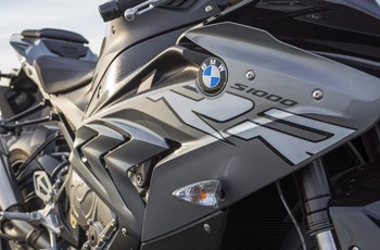 BMW S 1000 RR 2017 - Bild 24 BMW S 1000 RR 2017 - Bild 24