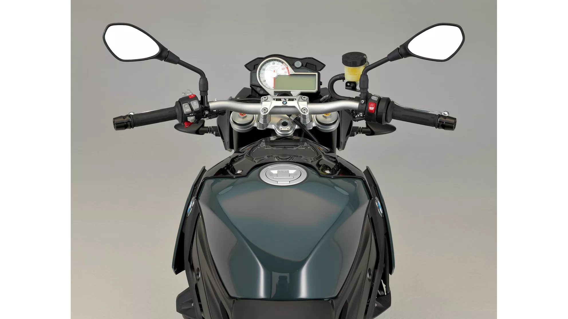 BMW S 1000 R - Image 19 BMW S 1000 R - Image 19