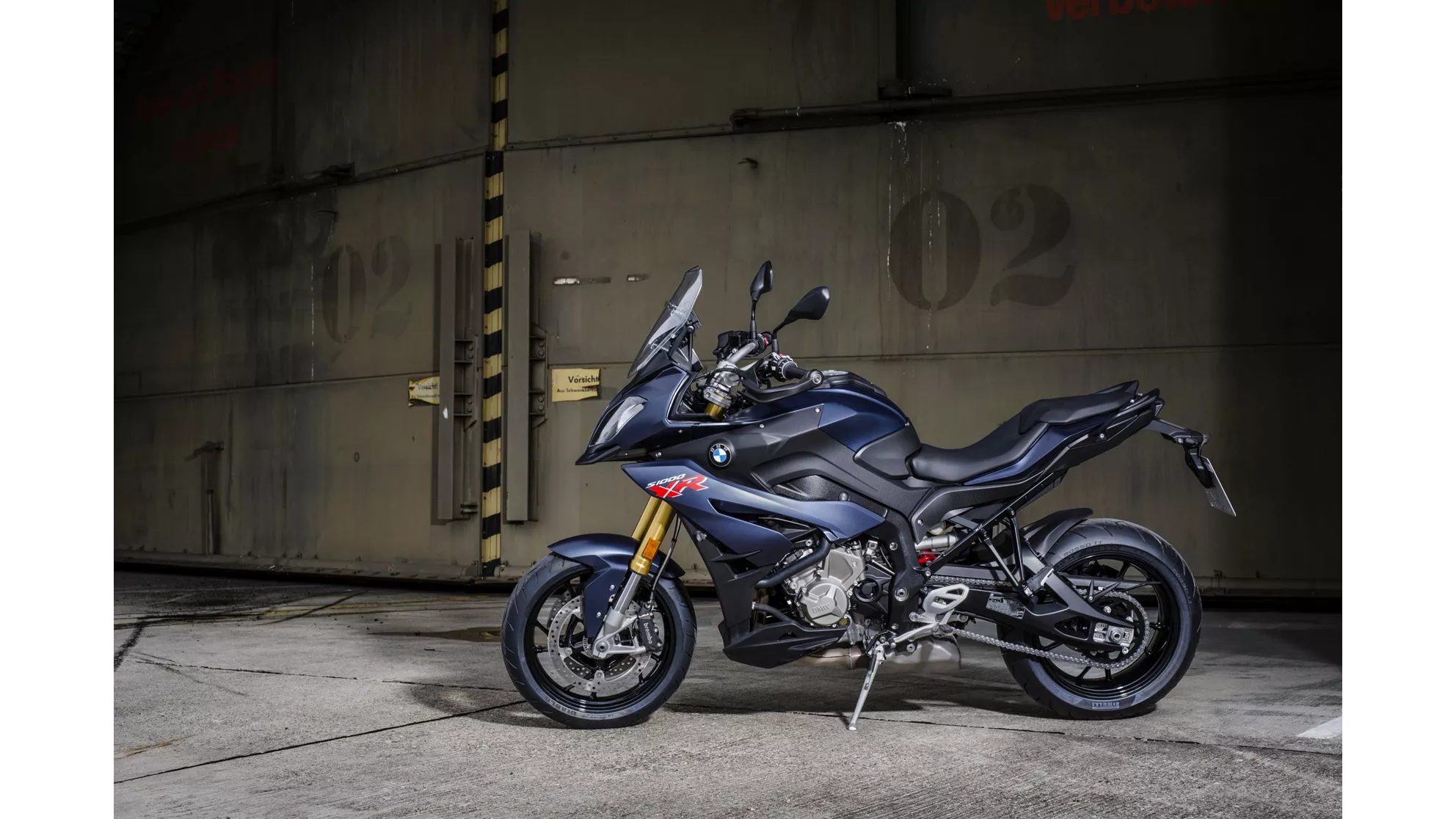 BMW S 1000 XR - Image 7 BMW S 1000 XR - Image 7