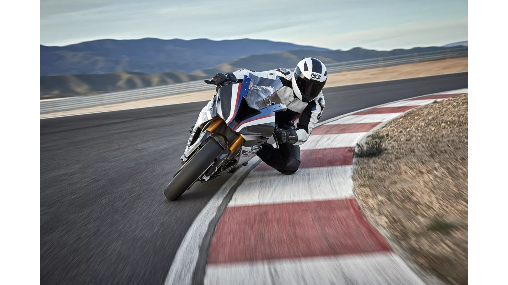 BMW HP4 RACE - Image 3 BMW HP4 RACE - Image 3