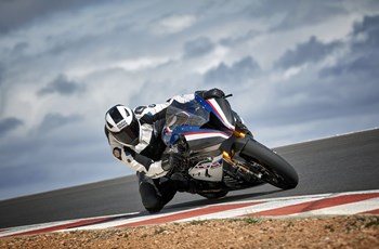 BMW HP4 RACE 2017 - Bild 8