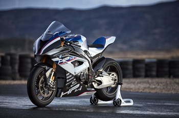 BMW HP4 RACE 2017 - Bild 14