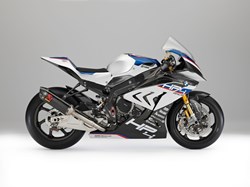 BMW HP4 RACE 2017