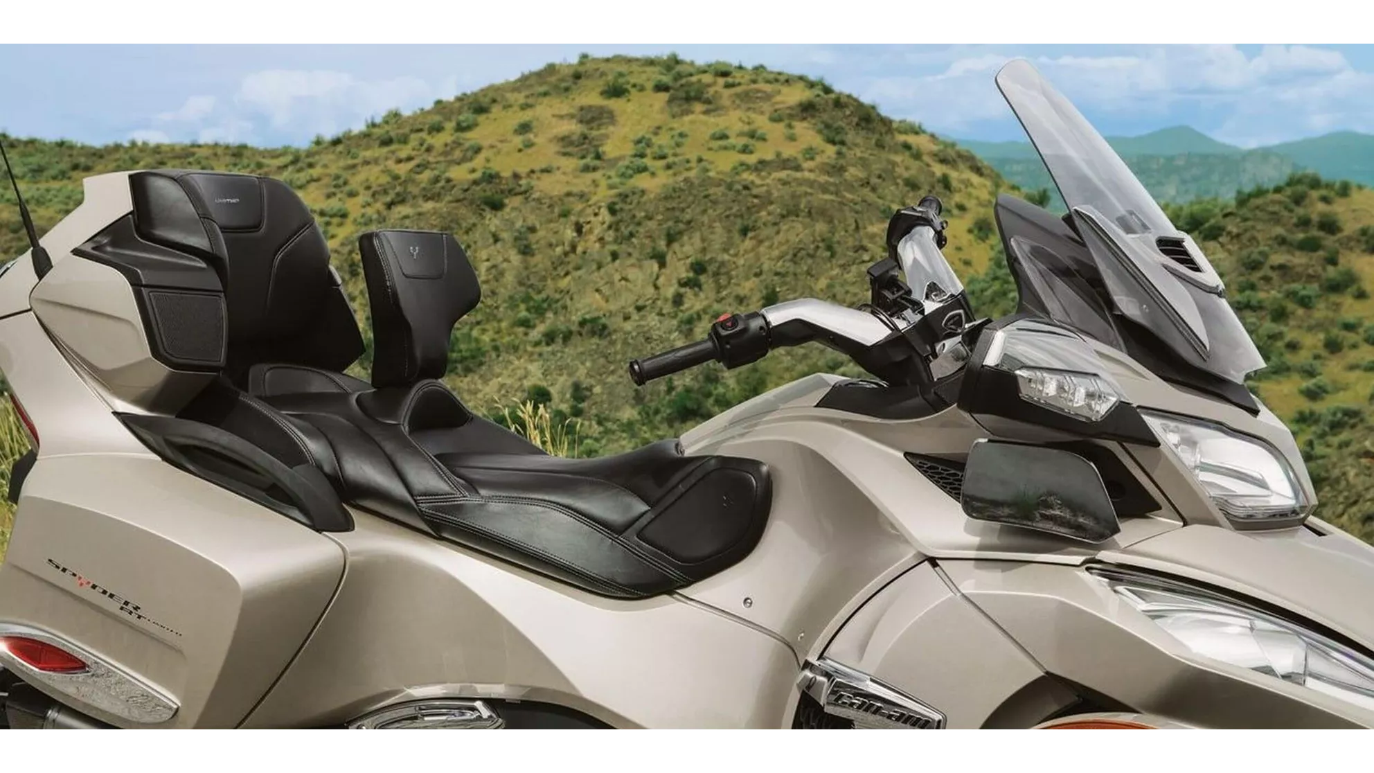 Can-Am Spyder RT-S - Image 3 Can-Am Spyder RT-S - Image 3