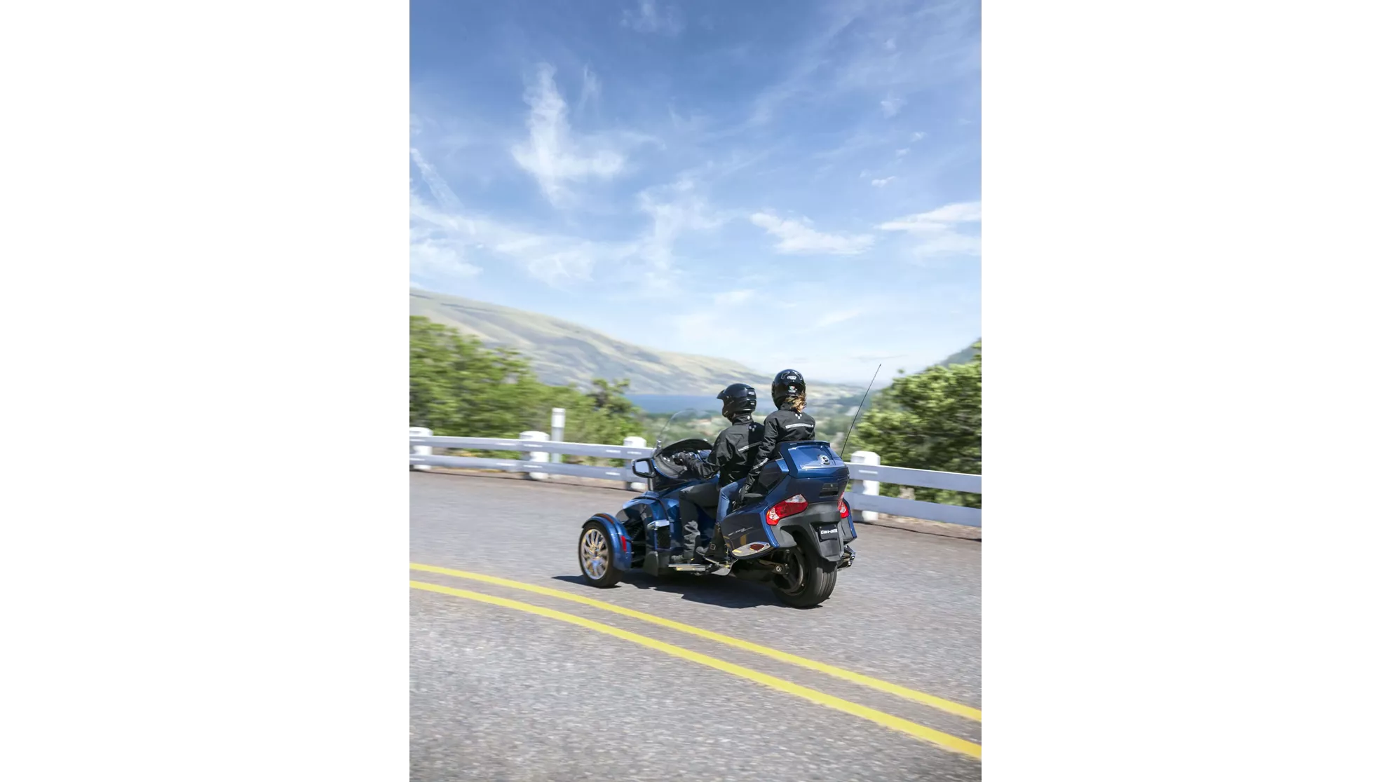 Can-Am Spyder RT Limited - Image 12 Can-Am Spyder RT Limited - Image 12