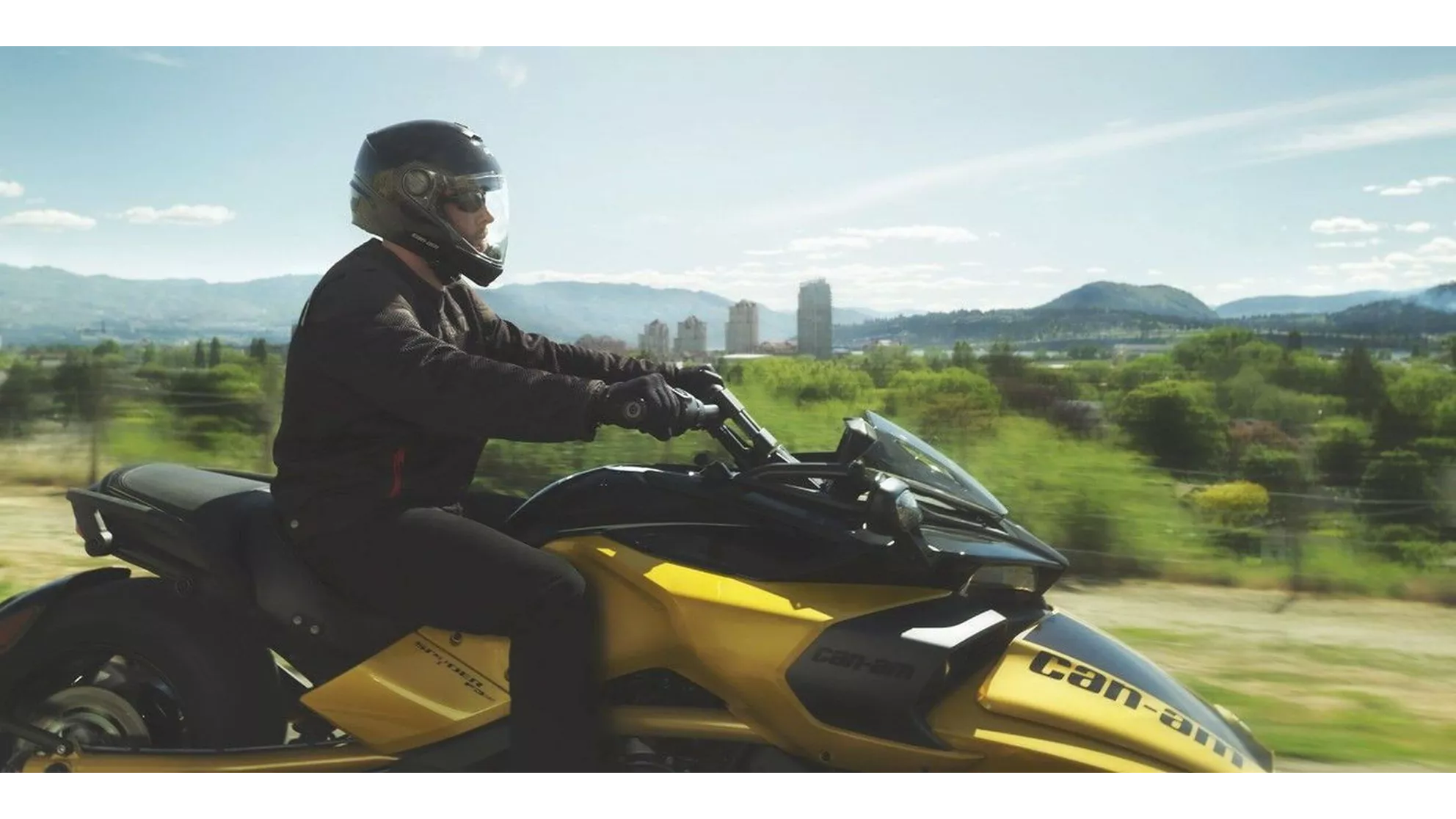 Can-Am Spyder F3 - Image 10 Can-Am Spyder F3 - Image 10