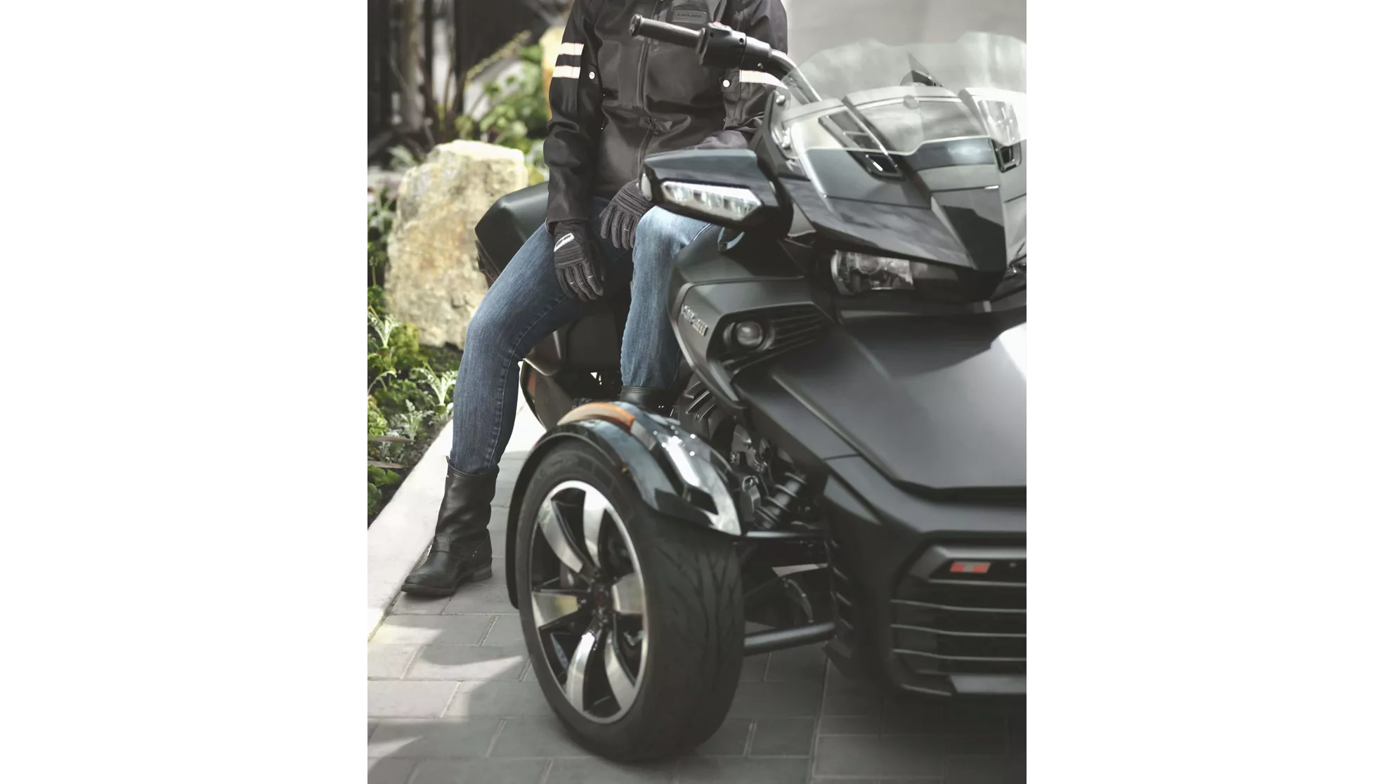 Can-Am Spyder F3-T - Image 3 Can-Am Spyder F3-T - Image 3