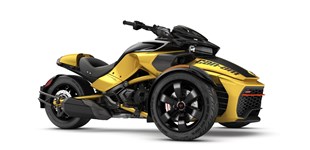 Can-Am Spyder F3-S Daytona 500 2017 vs Honda CB500F 2021