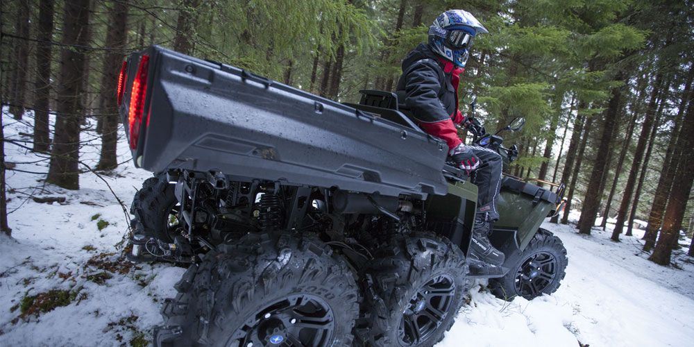 Motorrad Vergleich CanAm Outlander 6x6 650 DPS 2019 vs. Polaris