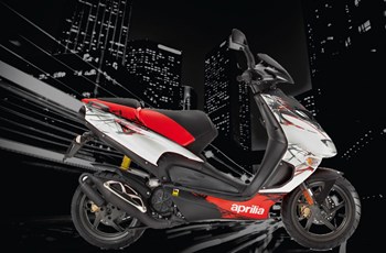 Aprilia SR 50  Street 2017 - Bild 3 Aprilia SR 50  Street 2017 - Bild 3