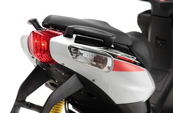 Aprilia SR 50 R 2017 - Bild 5