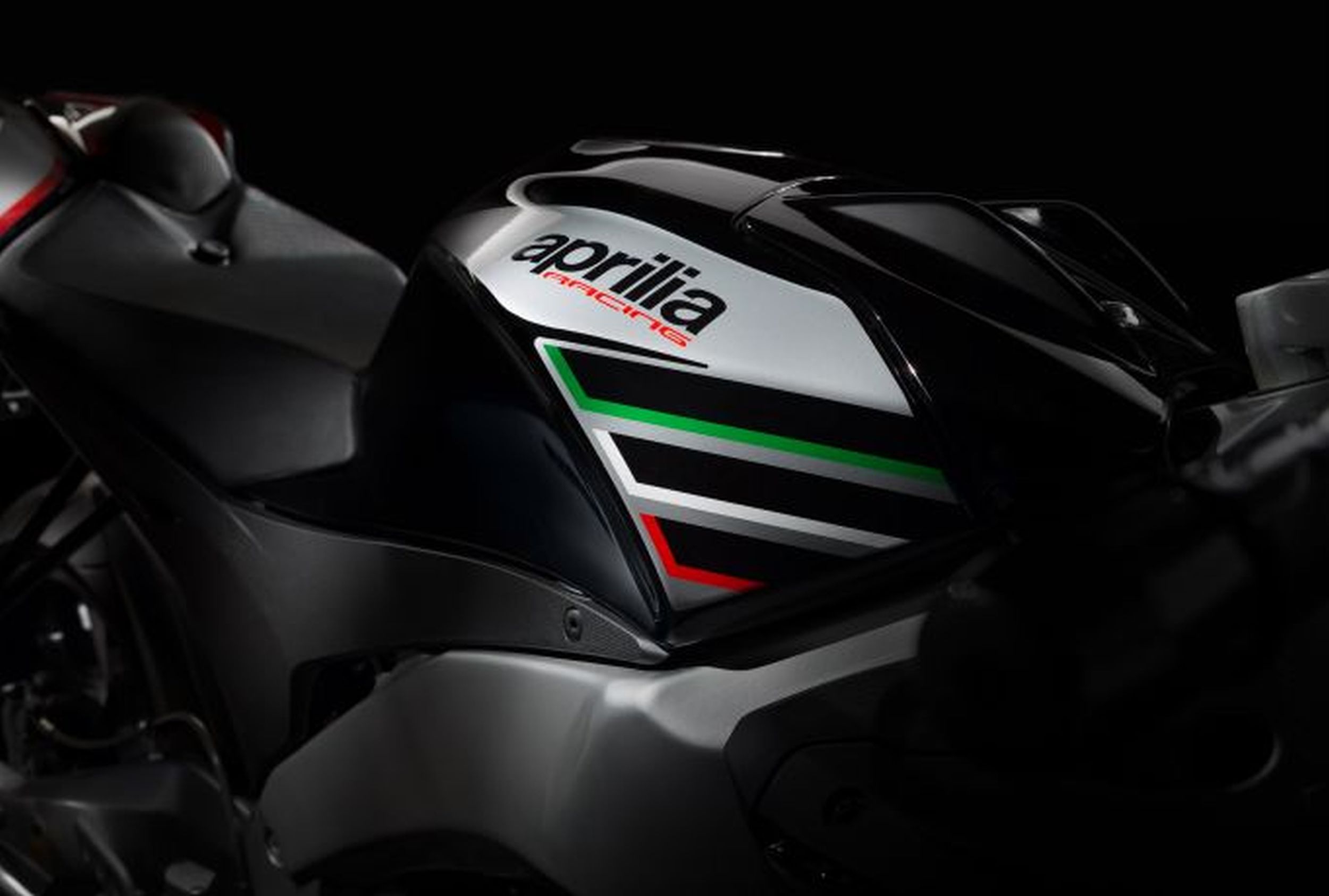 Motorrad Vergleich Aprilia RS4 50 2017 vs. Aprilia RS 50 2009