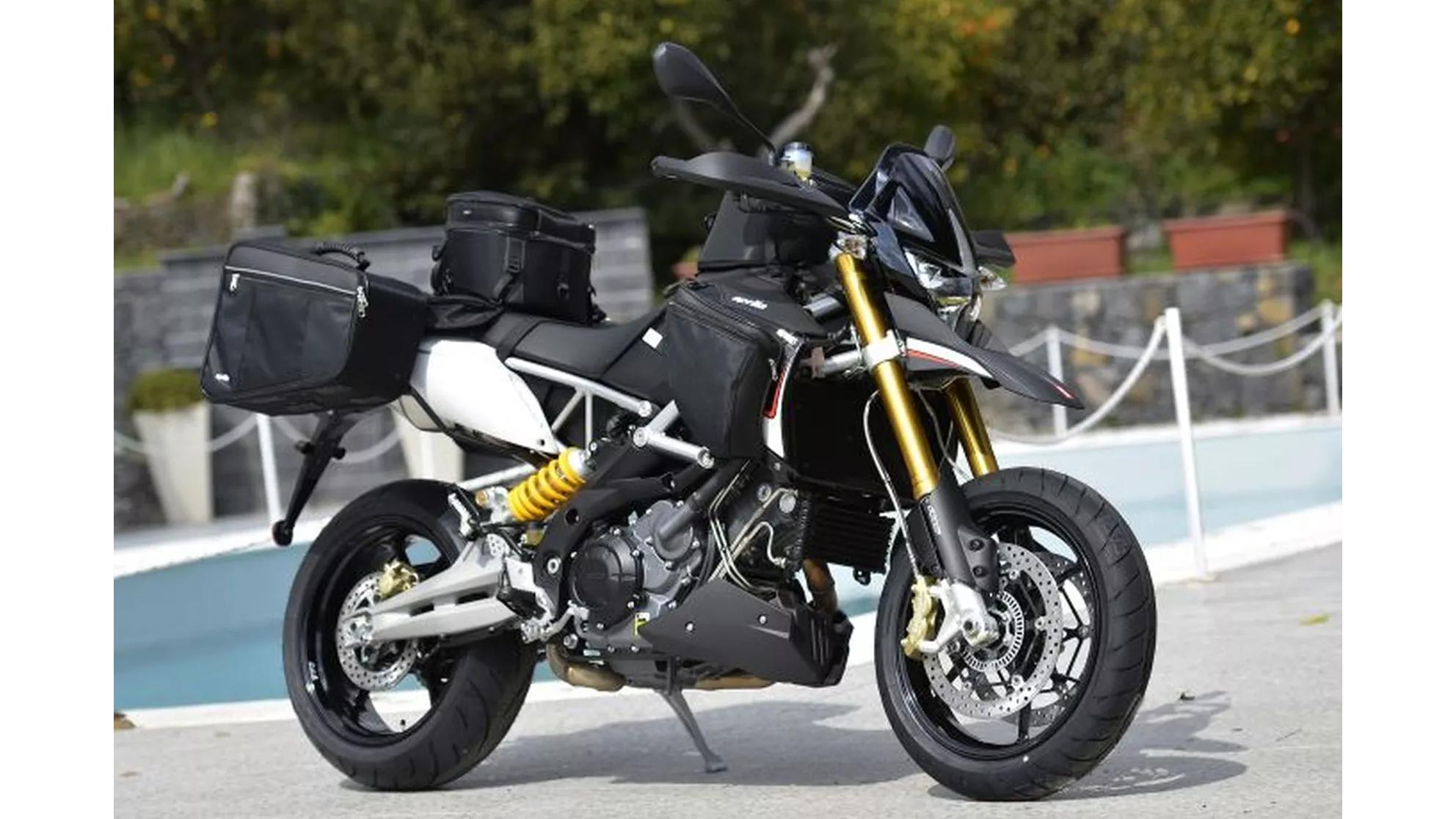 Aprilia Dorsoduro 1200 ABS ATC - Image 12 Aprilia Dorsoduro 1200 ABS ATC - Image 12