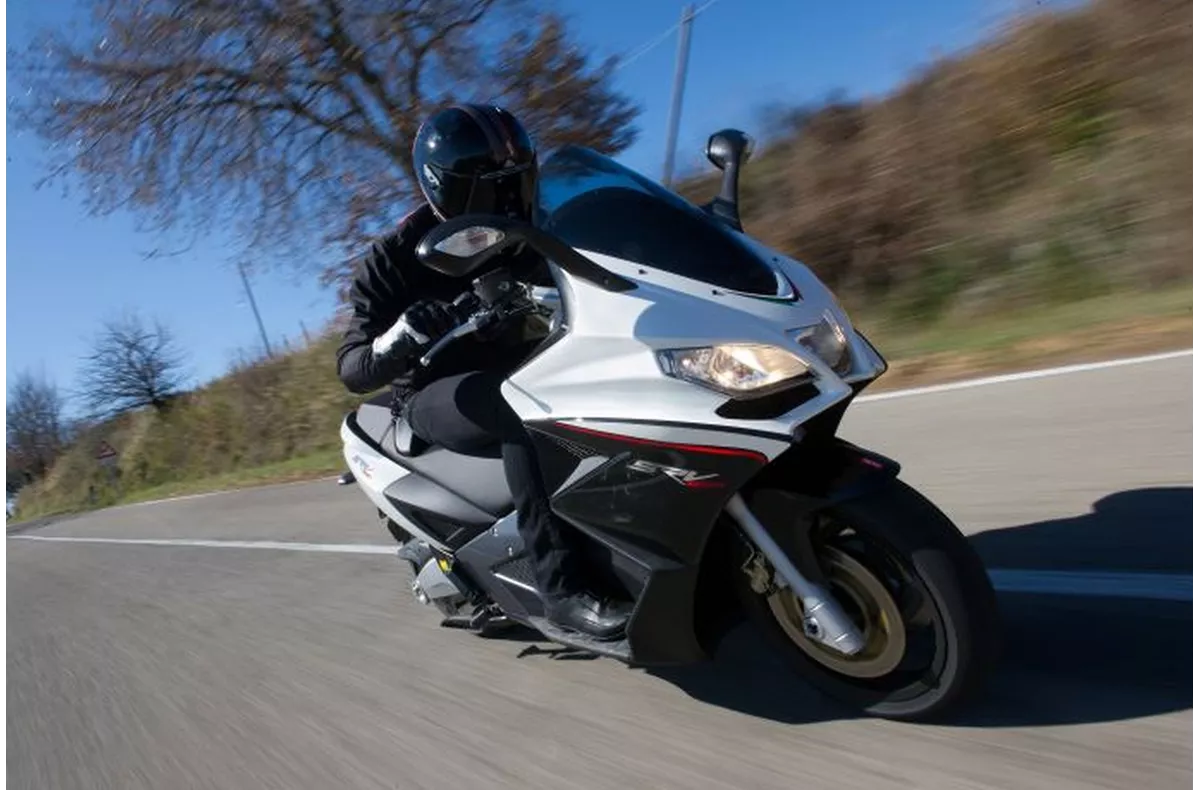 Aprilia SRV 850 i.e. ABS/ATC Aprilia SRV 850 i.e. ABS/ATC
