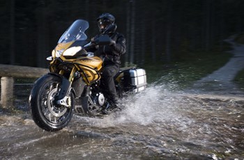 Aprilia Caponord 1200 Rally 2017 - Bild 2