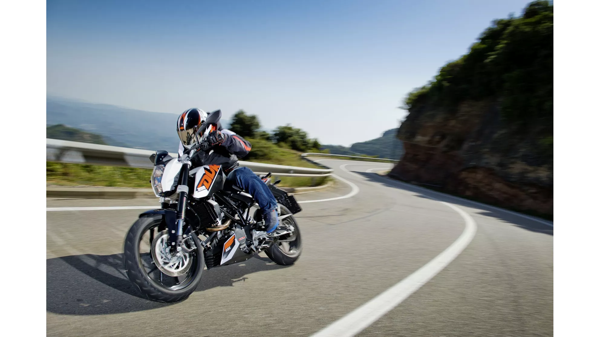 KTM 200 Duke - Image 8 KTM 200 Duke - Image 8