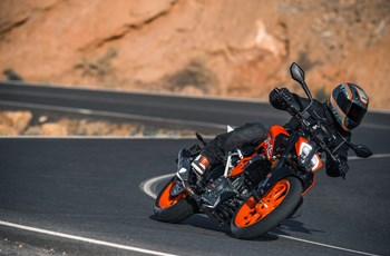 KTM 390 Duke 2018 - Bild 2 KTM 390 Duke 2018 - Bild 2