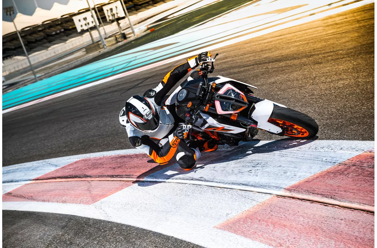 KTM 1290 Super Duke R KTM 1290 Super Duke R
