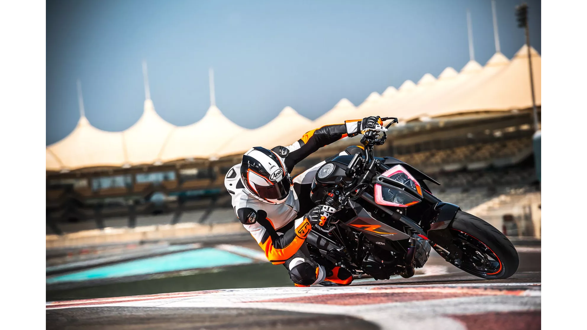 KTM 1290 Super Duke R - Image 6 KTM 1290 Super Duke R - Image 6