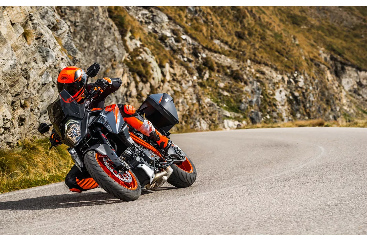 KTM 1290 Super Duke GT KTM 1290 Super Duke GT