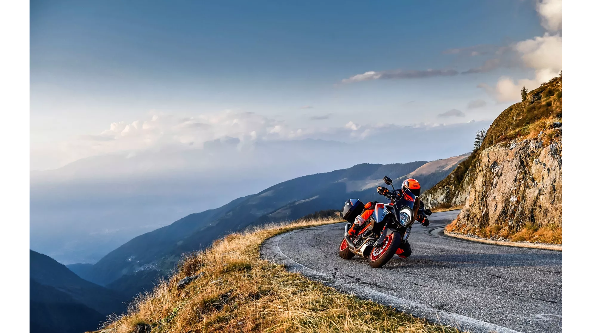 KTM 1290 Super Duke GT - Image 11 KTM 1290 Super Duke GT - Image 11