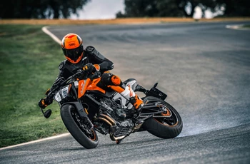 KTM 790 Duke 2018 - Bild 2 KTM 790 Duke 2018 - Bild 2