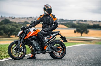 KTM 790 Duke 2018 - Bild 18 KTM 790 Duke 2018 - Bild 18