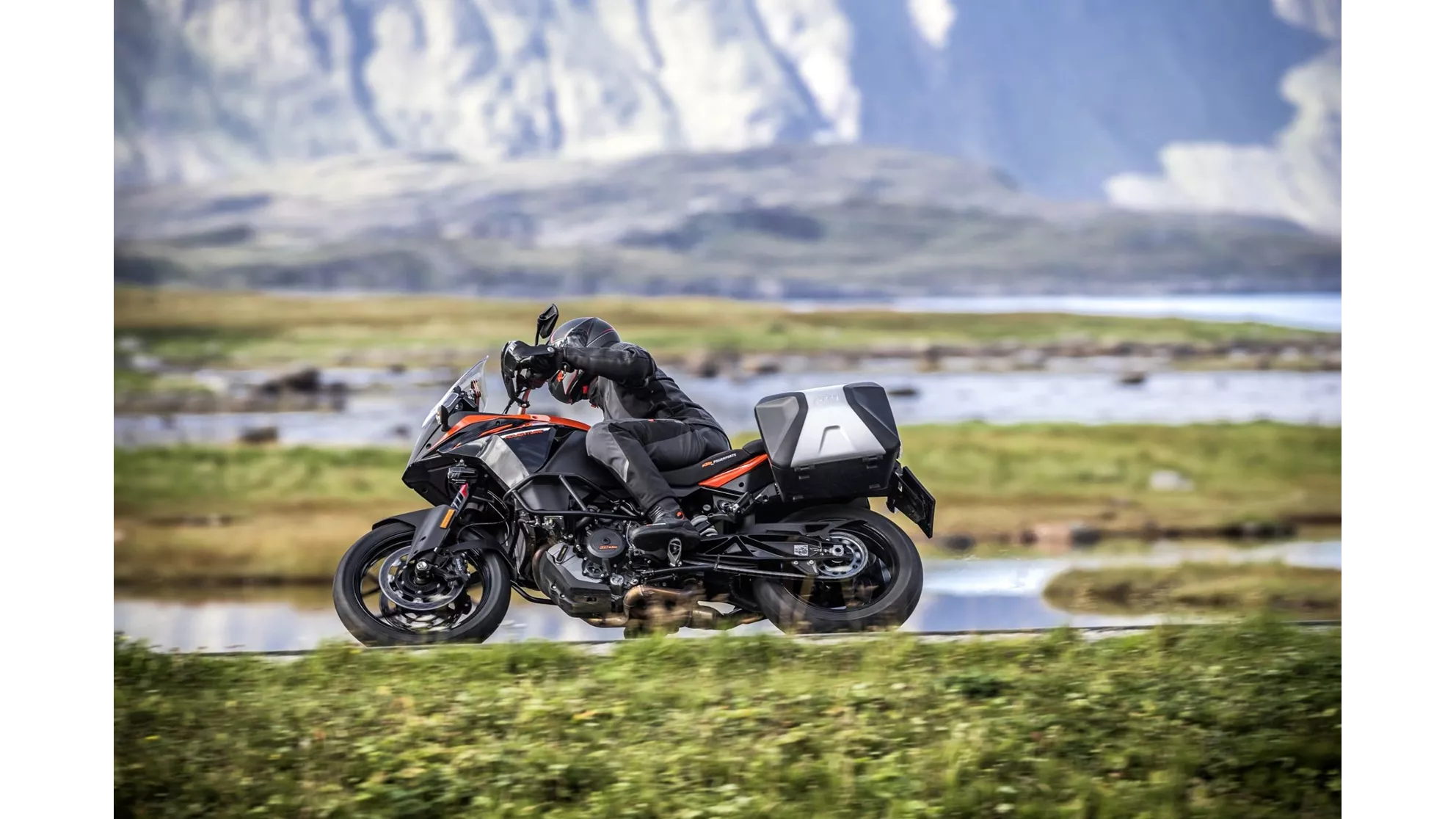 KTM 1090 Adventure - Image 11 KTM 1090 Adventure - Image 11