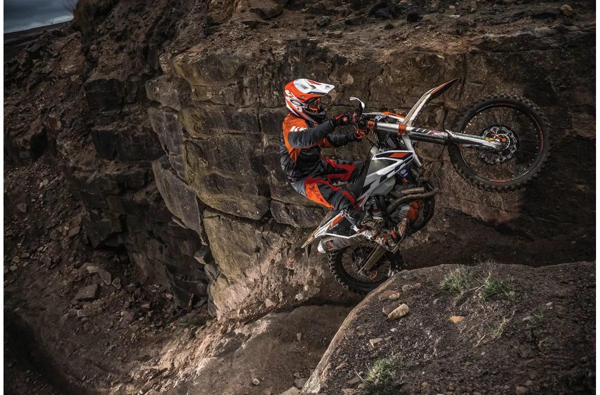 KTM 250 EXC-F SIX DAYS KTM 250 EXC-F SIX DAYS