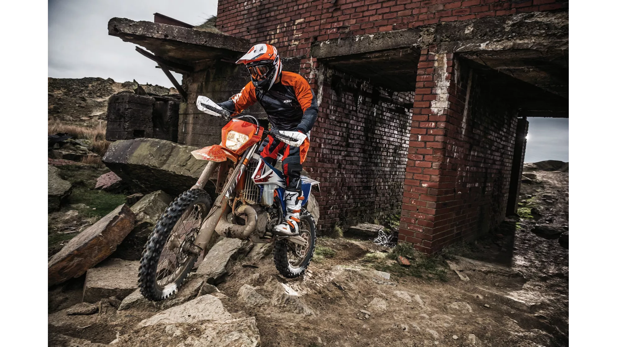 KTM 250 EXC TPI Sixdays - Image 1 KTM 250 EXC TPI Sixdays - Image 1