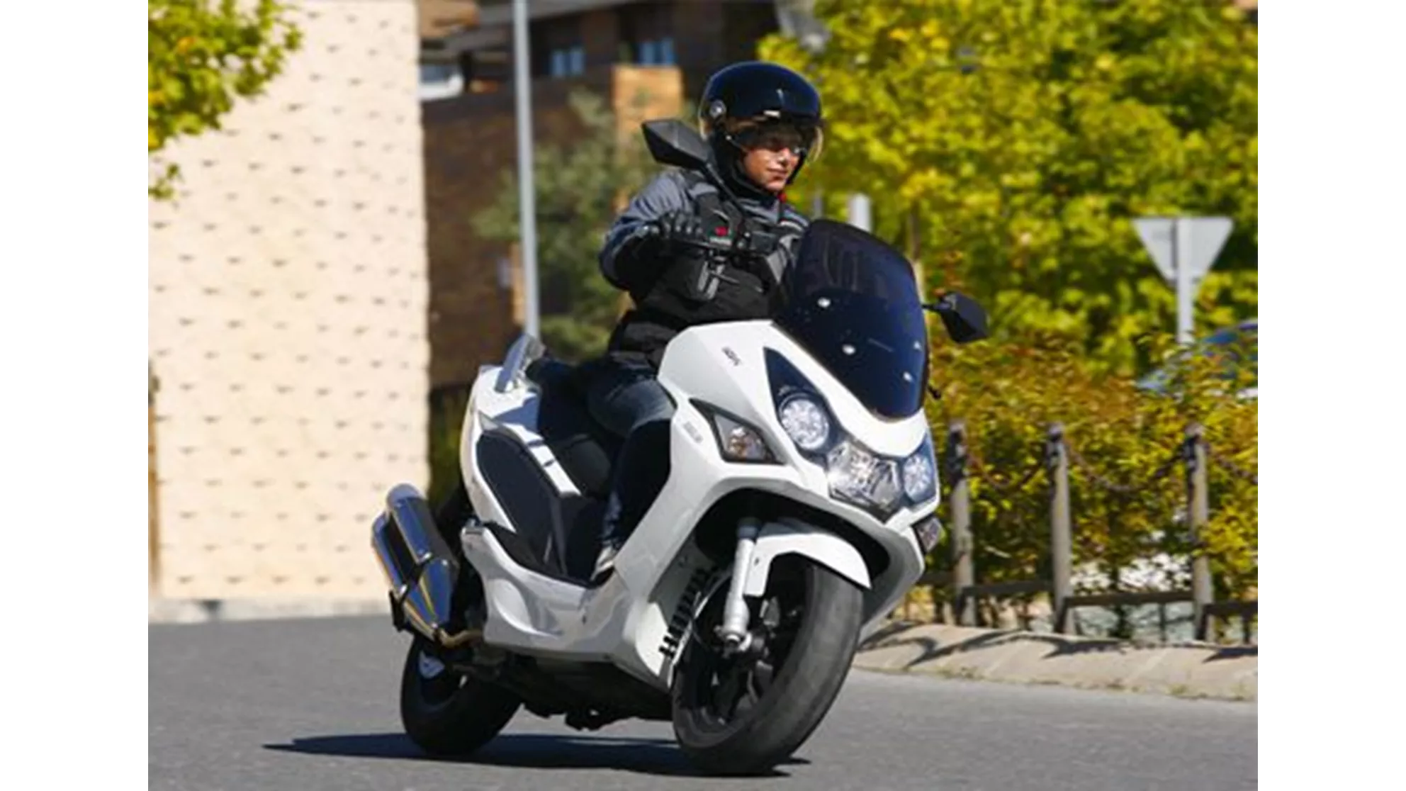 Daelim S3 125 - Image 14 Daelim S3 125 - Image 14