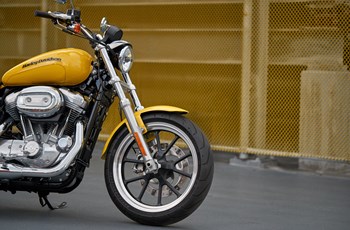 Harley-Davidson Sportster XL 883 L SuperLow 2018 - Bild 4