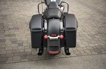 Harley-Davidson Road Glide FLTR 2018 - Bild 6