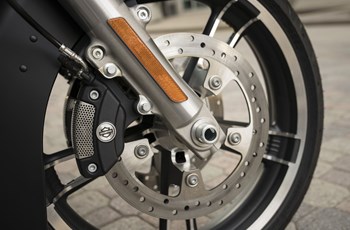 Harley-Davidson Road Glide FLTR 2018 - Bild 7